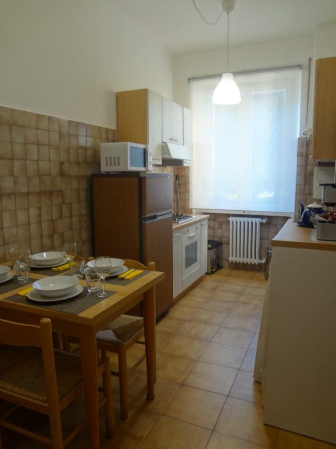 Accademia Apartment Ливорно Экстерьер фото